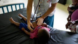 Las ONG tienen un papel decisivo en materia de salud. Las ONG tienen un papel decisivo en materia de salud.