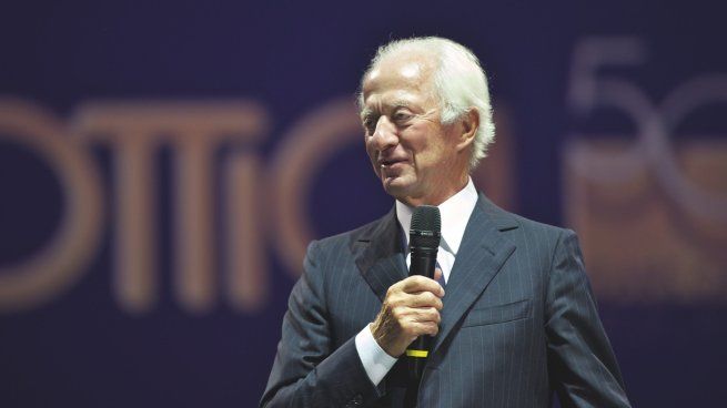 Tras superar una infancia compleja, el empresario italiano construyó un imperio que terminó convirtiéndose en una verdadera fortuna.
