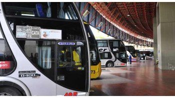 En la provincia de Buenos Aires, el transporte de pasajeros de media y larga distancia implementará el pase sanitario.﻿