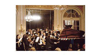 Horacio Lavandera fue solista en el Concierto 21 de Mozart, con Pedro Ignacio Calderón dirigiendo la Orquesta Sinfónica Nacional.