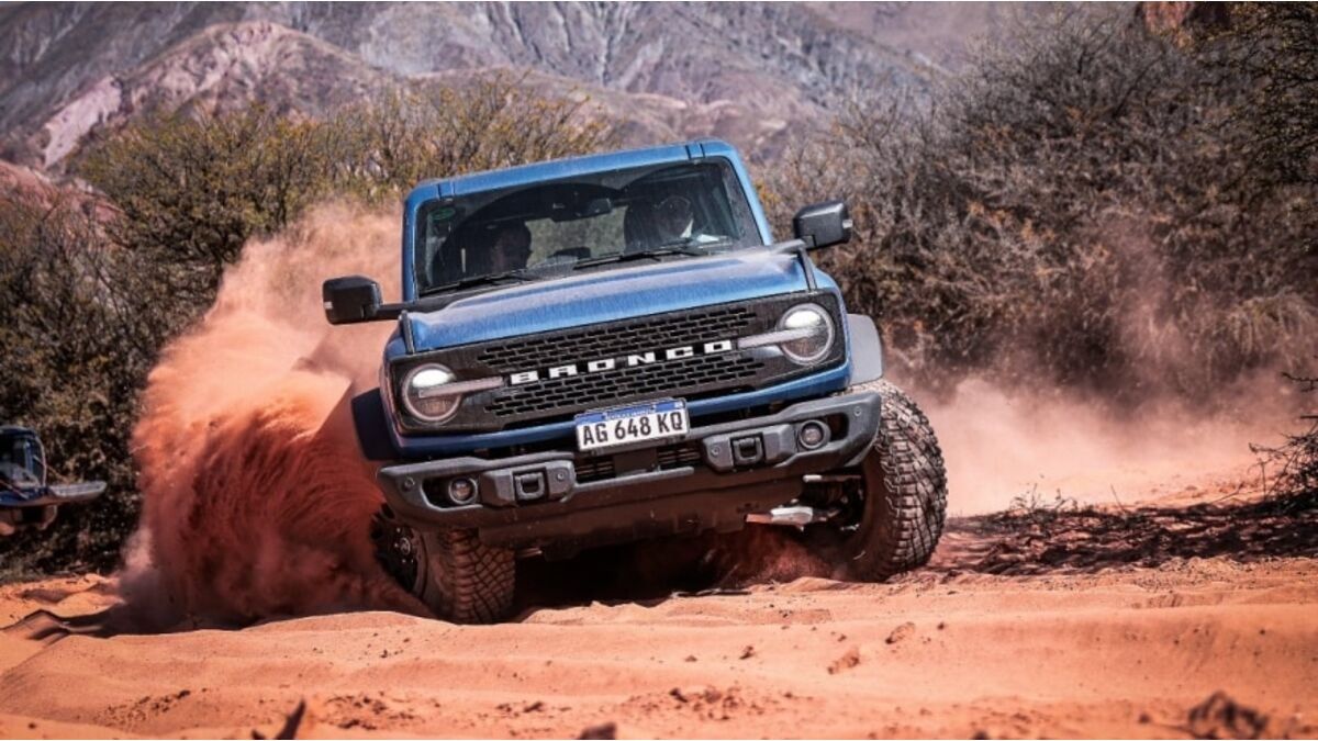Ford unveiled its most extreme version of Bronco: the new Wildtrak V6