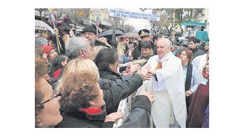El plan Jorge Bergoglio. El arzobispo de la Ciudad de Buenos Aires reclamó ayer en San Cayetano «pan y trabajo para todos».