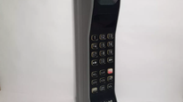coleccion vintage: por este tipico celular ladrillo pagan $220.000