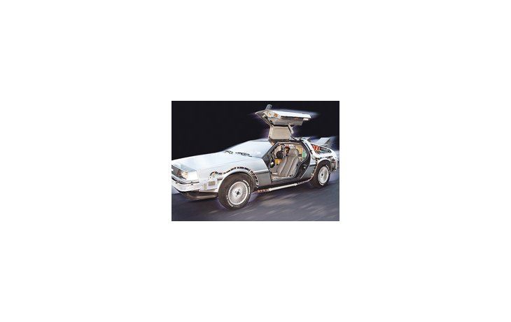 Una de las estrellas de la subasta, que se realizará el fin de semana, será la maqueta del histórico De Lorean, de la película «Volver al futuro».
