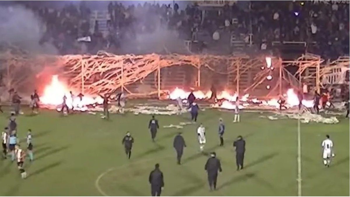 Cipolletti’s field caught fire in the middle of the game and caused fear