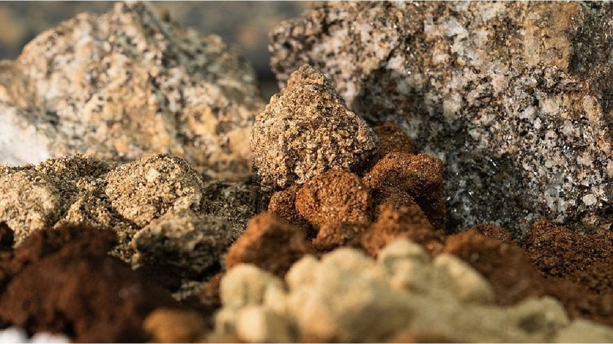China tightens restrictions on rare earths with an eye on semiconductors