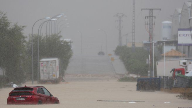 La precipitaciones en El Hoyo provocaron anegamientos, inundaciones y el desborde de arroyos, canales y ríos.