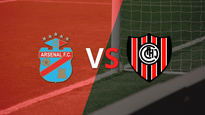 arsenal logra una victoria de 2-1 sobre chacarita