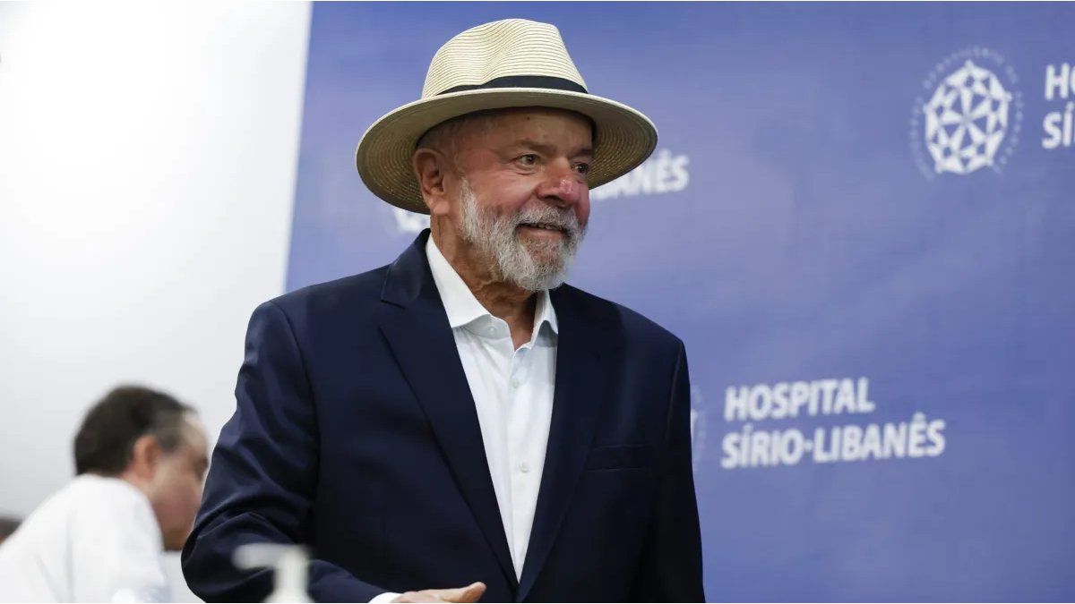 Lula da Silva said he will be a candidate in 2026 if he is “100% health” Lula da Silva said he will be a candidate in 2026 if he is “100% health”