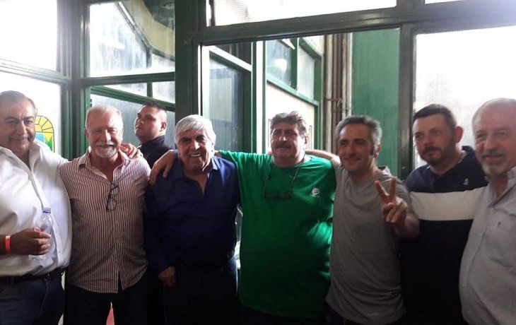 ámbito.com | juntada de gordos.jpg