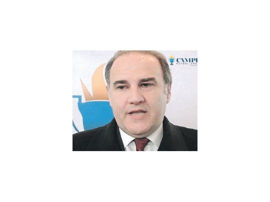 El secretario de AFA, Miguel Silva, dijo que los dirigentes cambiaron el formato del torneo para jugar dos certámenes cortos en dos zonas.