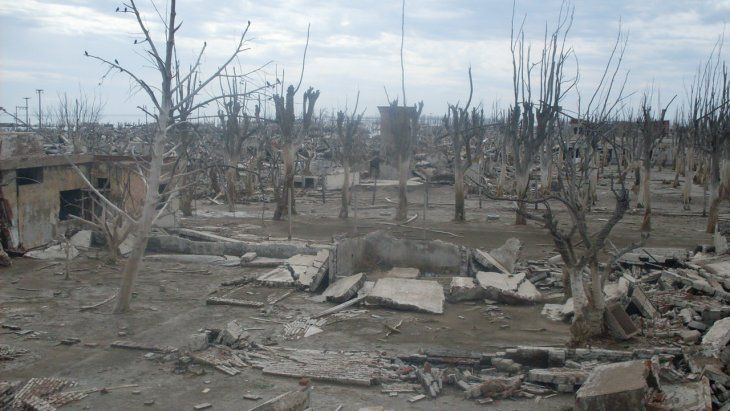 Lo que emergió después de la inundación quedó grabado en los habitantes y atrae a los visitantes.