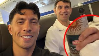 El arquero argentino viajó a Estados Unidos mientras continúa recuperándose de la lesión sufrida días antes del Mundial.