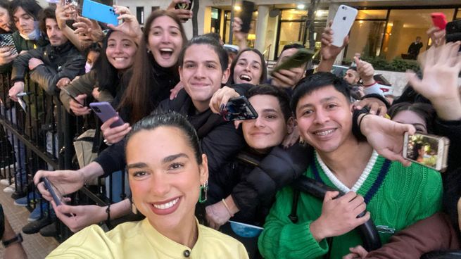 Dua Lipa Fans.jpg