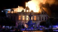 Disturbios en Francia: calles arrasadas, edificios incendiados y más de 800 detenidos.
