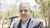 Duelo. El gobernador de Catamarca, Raúl Jalil, se encamina a ser reelecto en las elecciones del domingo. Su principal retador es el senador radical Flavio Fama, de Juntos por el Cambio. Expectativa por la performance de La Libertad Avanza.