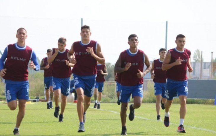 Godoy Cruz volvió a los entrenamientos respetando los códigos del protocolo provincial.