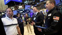 Wall Street avanzó y las acciones estadounidenses subieron, a la espera de la presentación de resultados de Apple.