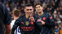 Phil Foden celebra tras anotar el tercer gol del Manchester City ante Copenhague, en Dinamarca.