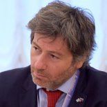 Juan Bautista Mahiques fue designado nuevo ministro de Justicia tras la renuncia de Mariano Cúneo Libarona. Juan Bautista Mahiques fue designado nuevo ministro de Justicia tras la renuncia de Mariano Cúneo Libarona.