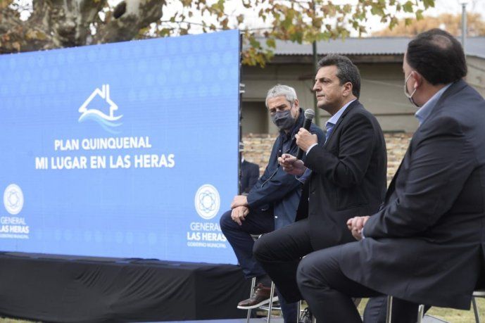 Jorge Ferraresi junto a Sergio Massa y Javier Osuna.