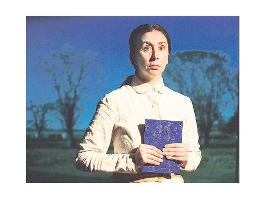 El tono de María Merlino, sus modales y canciones aligeran el carácter fuertemente narrativo de “¿Cómo vuelvo?”