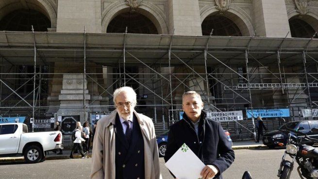 El recurso de amparo presentado por Fernando Gray pide la reapertura de sucursales Correo Argentino