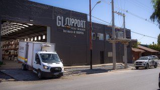 Con foco en Vaca Muerta, la nueva instalación de GL Support Sitios Remotos podrá producir hasta 12.000 viandas diarias y duplicar su capacidad en la región. Con foco en Vaca Muerta, la nueva instalación de GL Support Sitios Remotos podrá producir hasta 12.000 viandas diarias y duplicar su capacidad en la región.