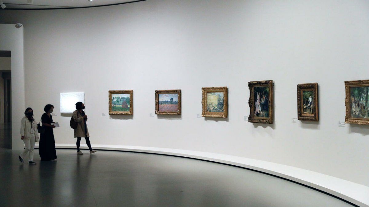 The works exhibited in Paris that remained stranded by the war against Ukraine return to Russia