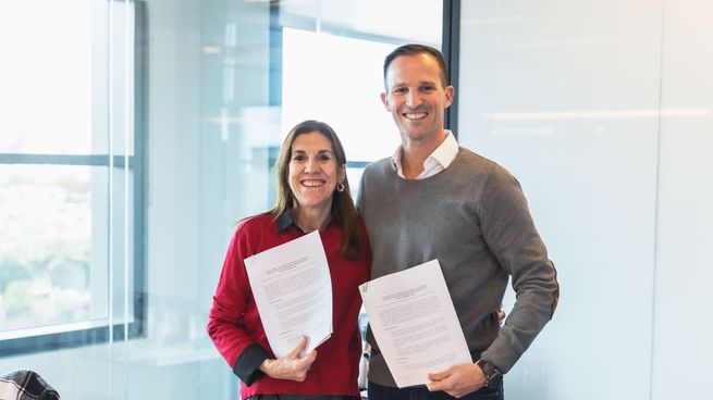 Magdalena Iraizoz, directora ejecutiva de CADRA y Federico Deyá, Director de Legales de Mercado Libre.