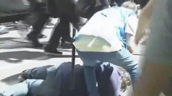 Reprimen a los trabajadores de Fate.