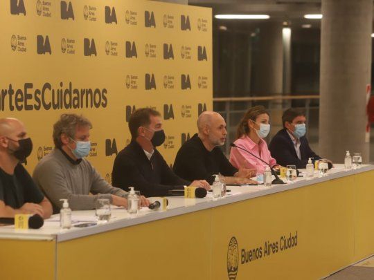 Clases. Horacio Rodríguez Larreta, ayer al brindar una conferencia de prensa.