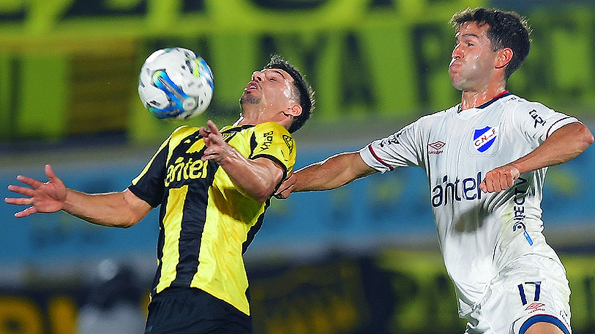 How are the bets for the classic between Peñarol and Nacional?