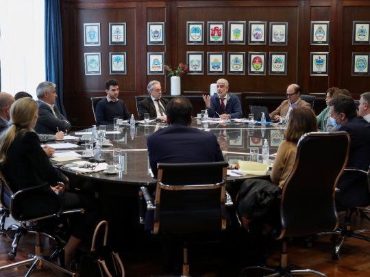 Feletti con empresas alimenticias precios cuidados.jpeg