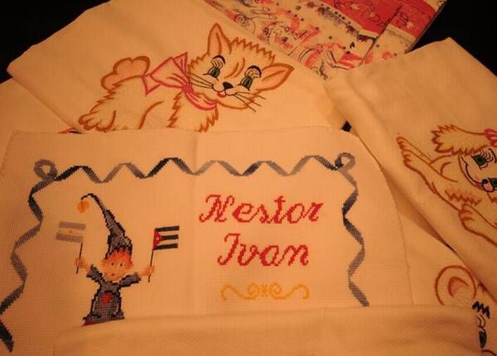 En rol de abuela, Cristina mostró el regalo de Fidel Castro a Néstor Iván (foto 1)