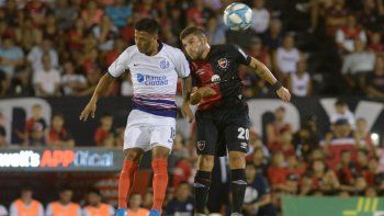 San Lorenzo no pudo de visitante ante Newell´s, que se quedó con la victoria gracias a un golazo de Anibal Moreno.&nbsp;