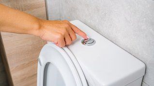 Una situación habitual en la ciudad encuentra una respuesta inesperada a partir de una idea simple y práctica. Una situación habitual en la ciudad encuentra una respuesta inesperada a partir de una idea simple y práctica.