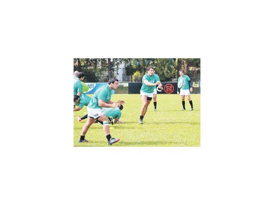 Albacete volverá a la titularidad tras recuperarse de una lesión muscular que lo tuvo a maltraer durante casi tres meses. En su regreso, el segunda línea ingresará en lugar de Carrizza ante los All Blacks.