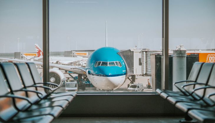 Primera denuncia contra el cepo a la financiación de viajes al exterior en cuotas