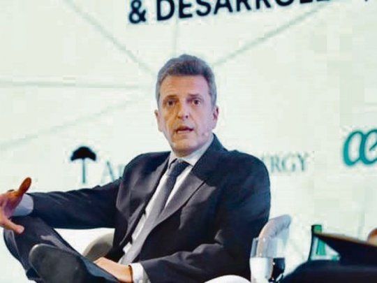 Cruzado. Massa anunció ayer en un seminario que será diputado. Evitó a Pichetto y Urtubey.