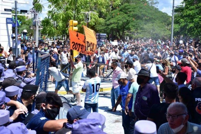 dias-atras-hubo-incidentes-una-protesta-contra-el-aislamiento