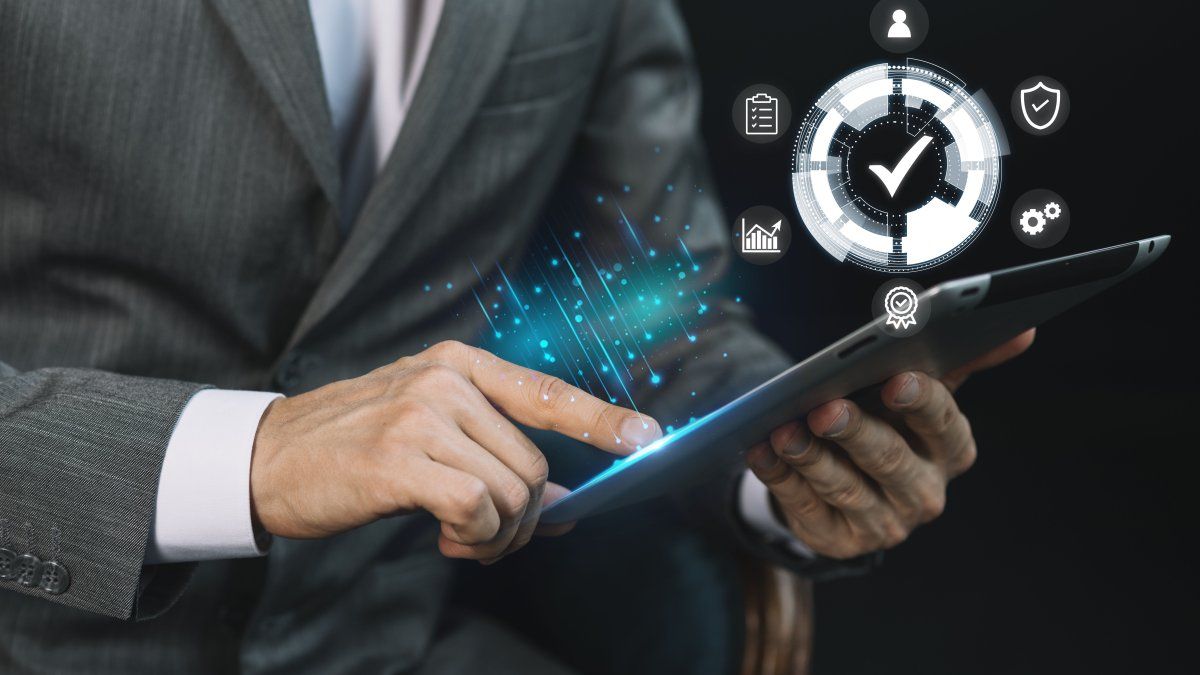 From the market laboratory: the technology adoption challenge to enhance business