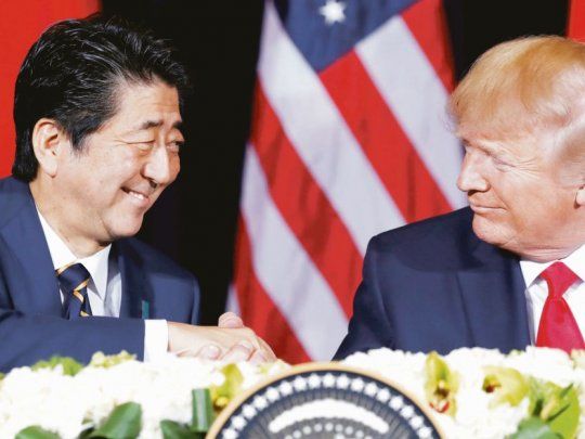 PROGRESO. El primer ministro japonés Shinzo Abe y el presidente Donald Trump celebraron el acuerdo comercial en una reunión en el marco de la Asamblea General de Naciones Unidas.&nbsp;