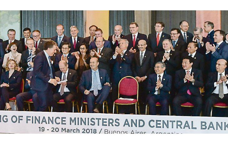 ámbito.com | Desfile de estrellas. La flor y nata del poder financiero mundial se reunió ayer para comenzar el cónclave bancario y financiero del G-20.