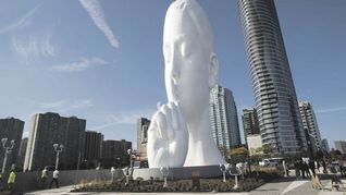 El alma del agua. Así llamó Jaume Plensa a su escultura enorme.