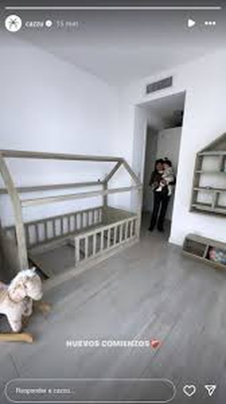 Con amplios ambientes, jardín y espacios privados, la nueva casa de Cazzu refleja una etapa distinta lejos del ruido mediático y más cerca de Inti. Con amplios ambientes, jardín y espacios privados, la nueva casa de Cazzu refleja una etapa distinta lejos del ruido mediático y más cerca de Inti.