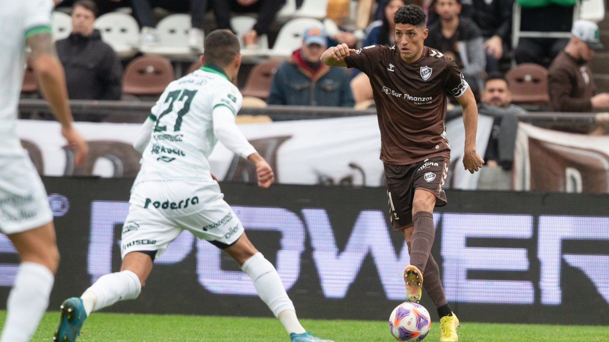 Platense won a key match for permanence