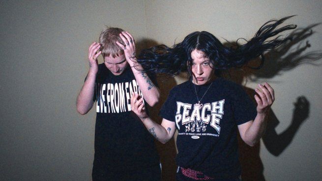 Brutalismus 3000 se suma a los sideshows del Lolla.