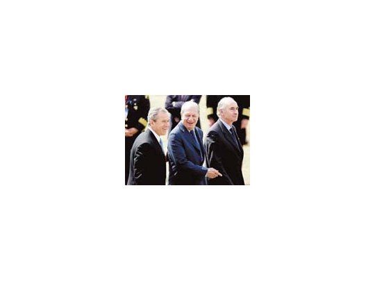 Cumbre: Bush prometió libre comercio con Chile este año