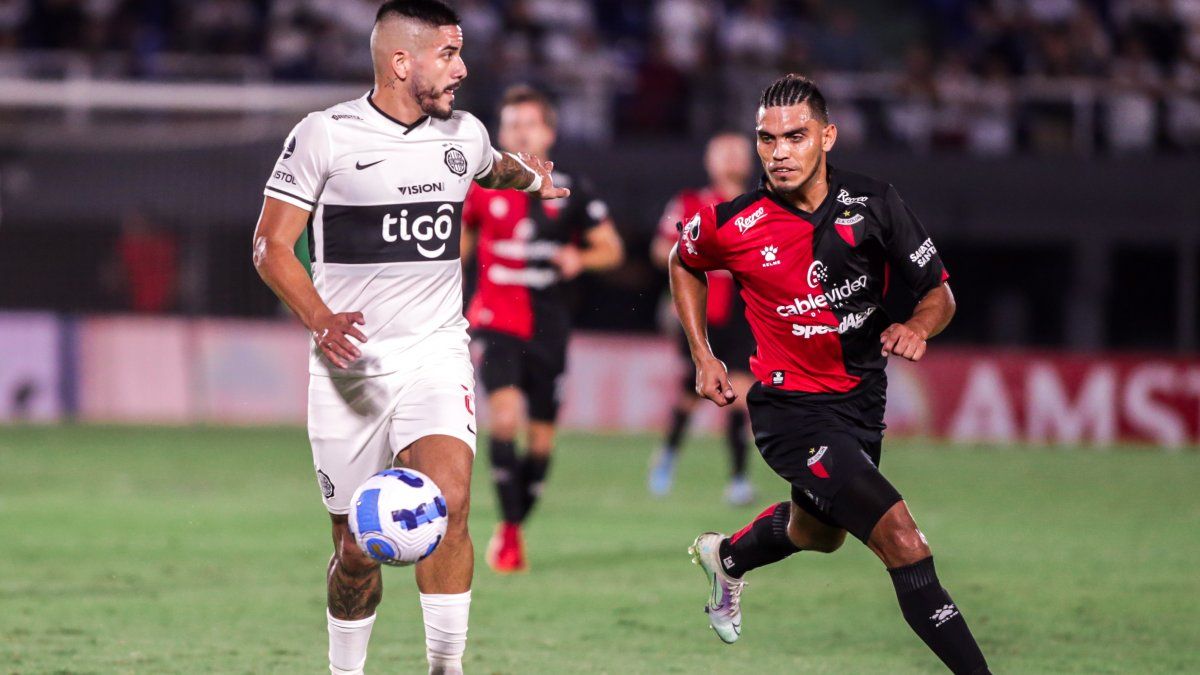 Colón won and qualified one date before